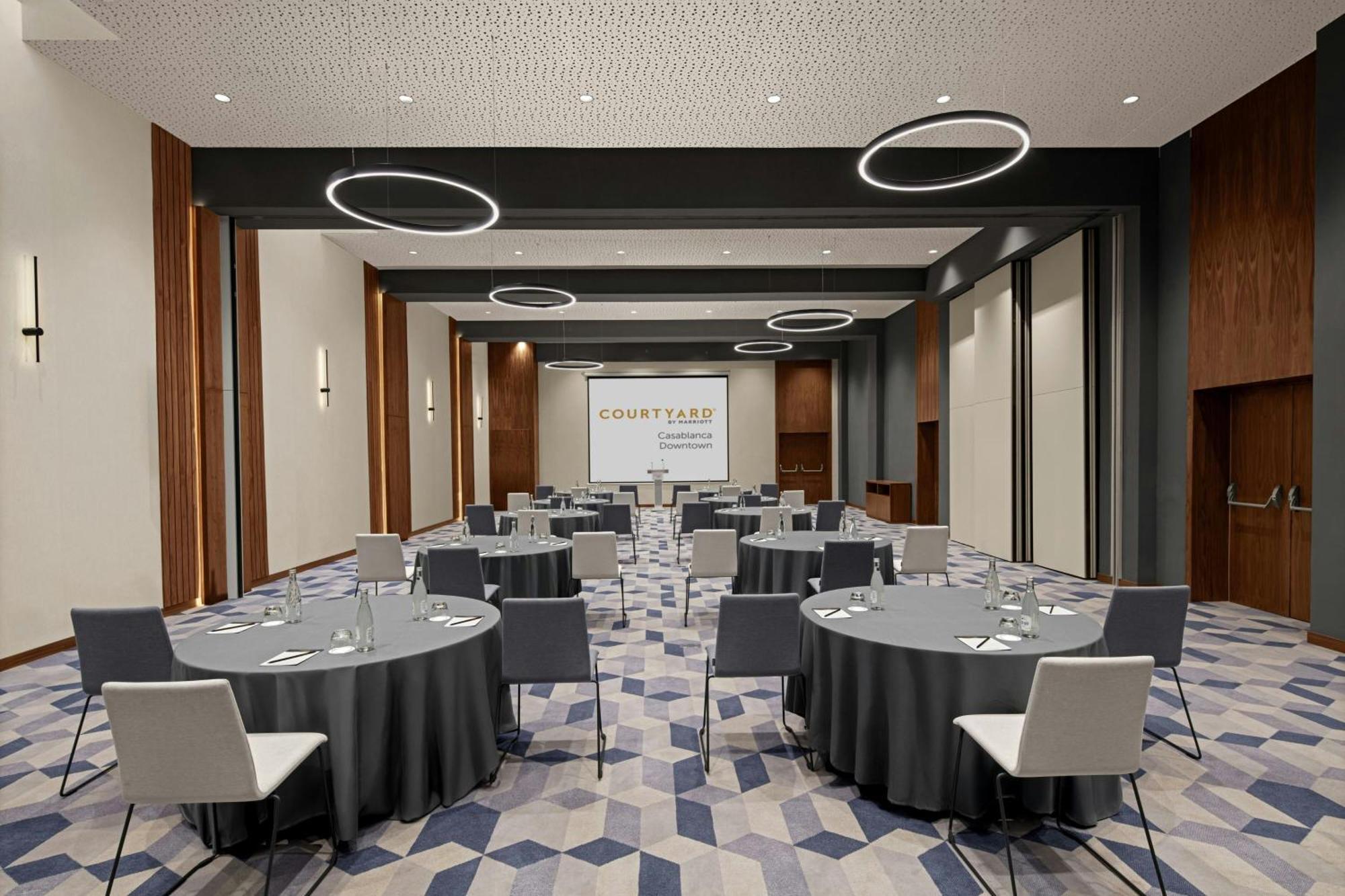 Courtyard By Marriott Casablanca Downtown Hotel Екстериор снимка